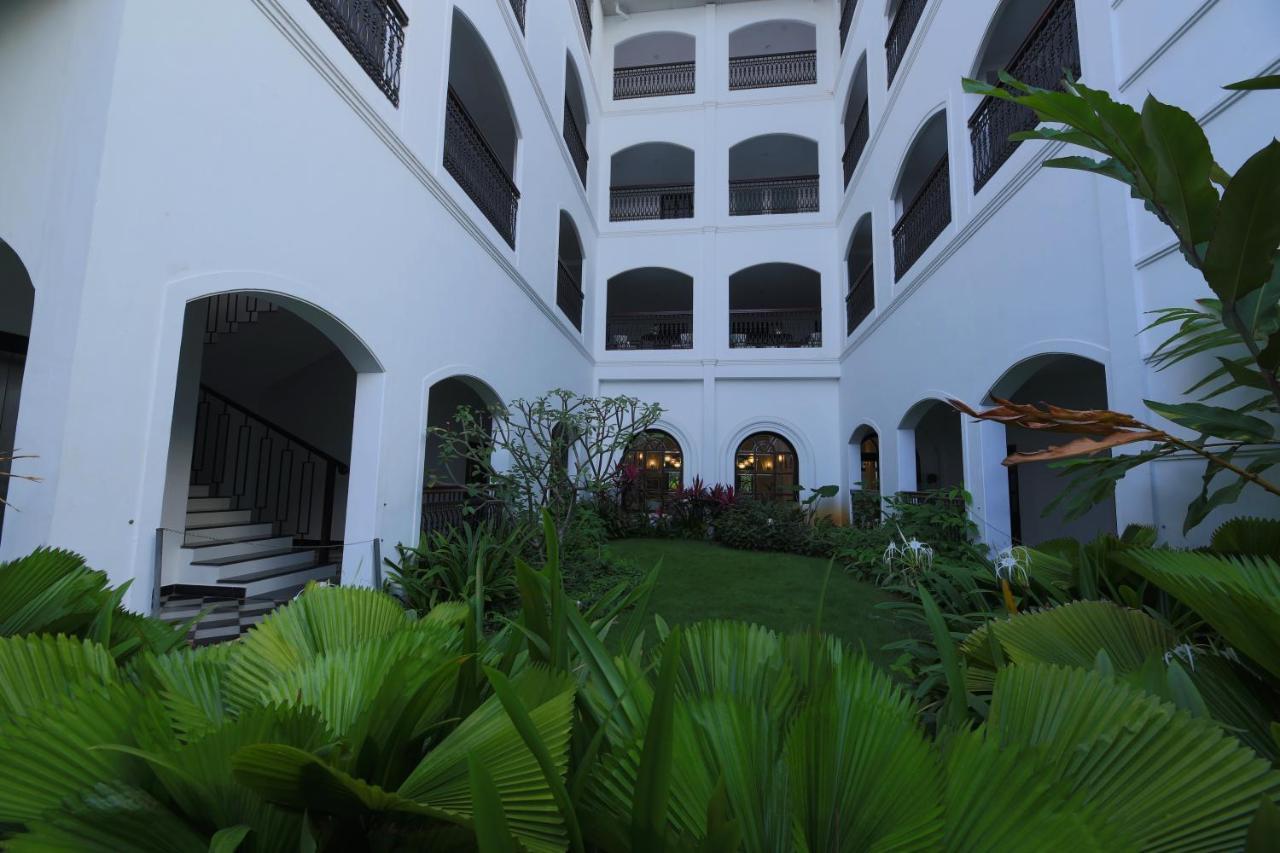 Alpha Old Court House Hotel Kochi Ngoại thất bức ảnh